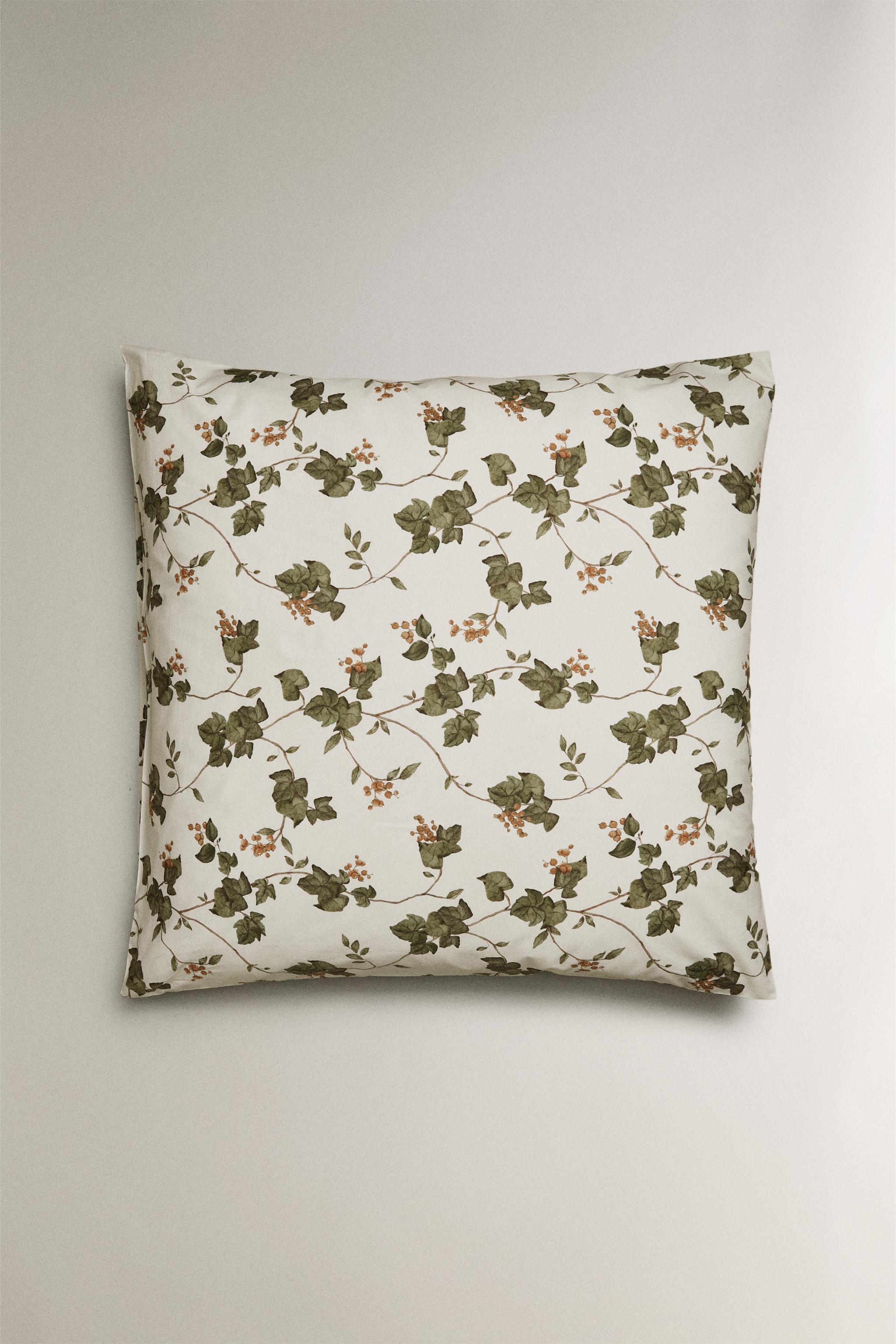 LEAF PRINT PILLOWCASE